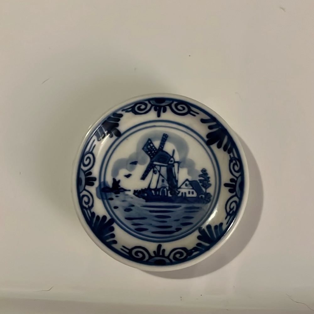 BOMA 21 vintage mini hand painted Delft porcelain dish-circa 1960s